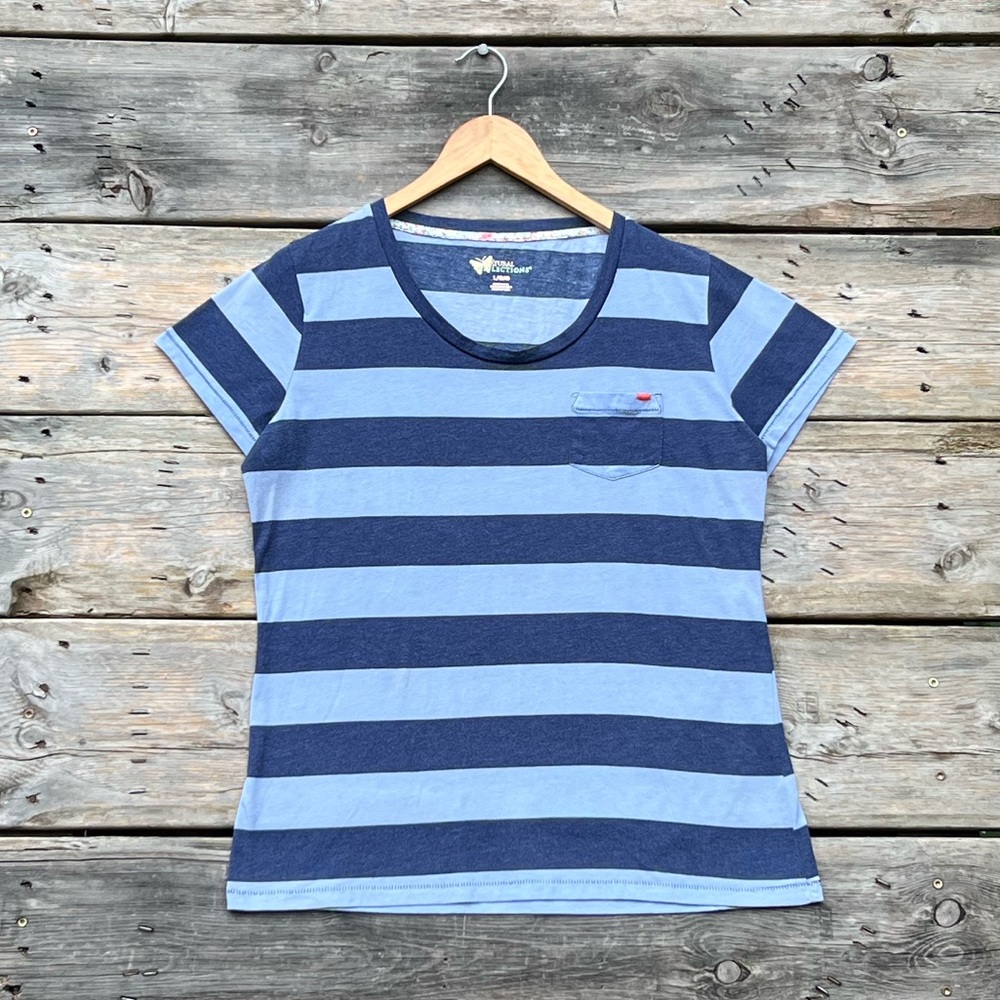 L Natural Reflections Blue Striped Scoop Neck Pocket Tee Women’s